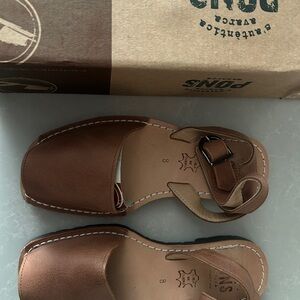 NEW PONS SIZE 8